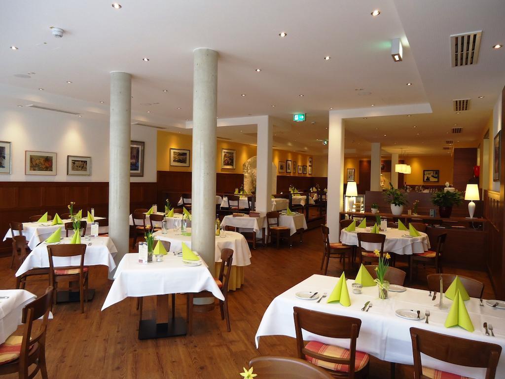 Hotel Gasthof Posthalter ツヴィーゼル エクステリア 写真