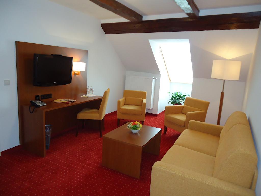 Hotel Gasthof Posthalter ツヴィーゼル 部屋 写真