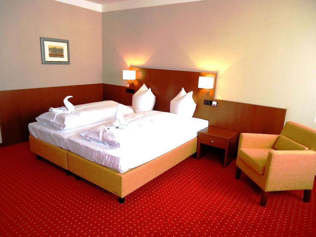 Hotel Gasthof Posthalter ツヴィーゼル 部屋 写真