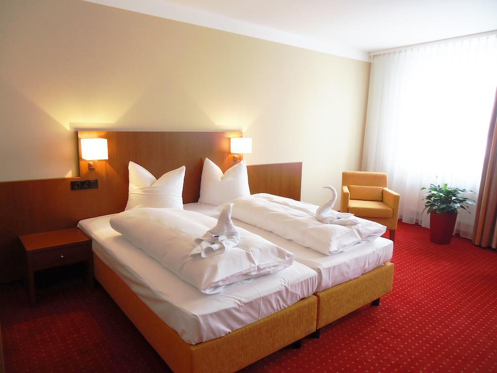 Hotel Gasthof Posthalter ツヴィーゼル 部屋 写真